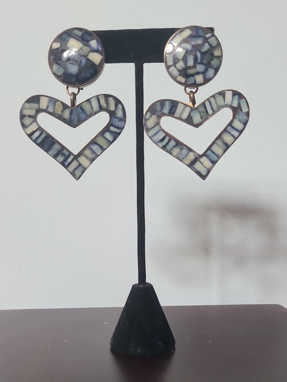 90s VINTAGE Mosaic Heart Clip Drop Earrings - Blue & Cream